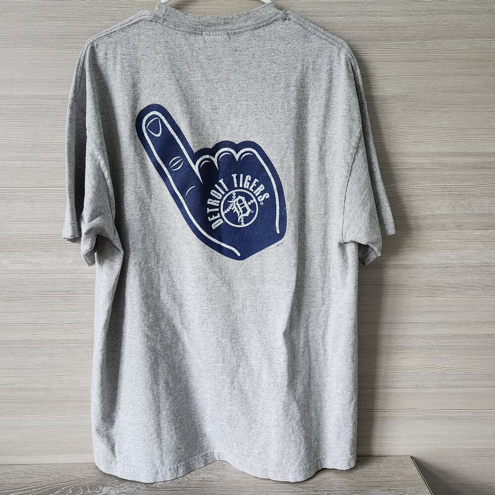 Nike MLB‎ Detroit Tigers Vintage Y2K 2003 Sporting the Finger T shirt Large Flaw